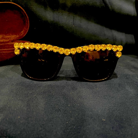sunglasses - Picture 3 of 4